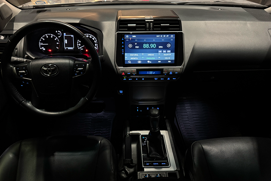 TOYOTA LAND CRUISER PRADO VX 